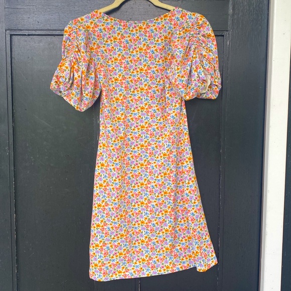 ASOS floral dress, puff sleeves, size US 0.  Unlined. Like new, worn once. - Picture 3 of 4